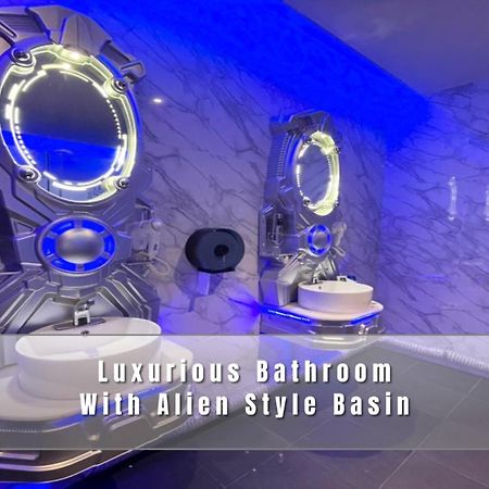 Pera Space Capsule Hotel Phuket Exteriér fotografie